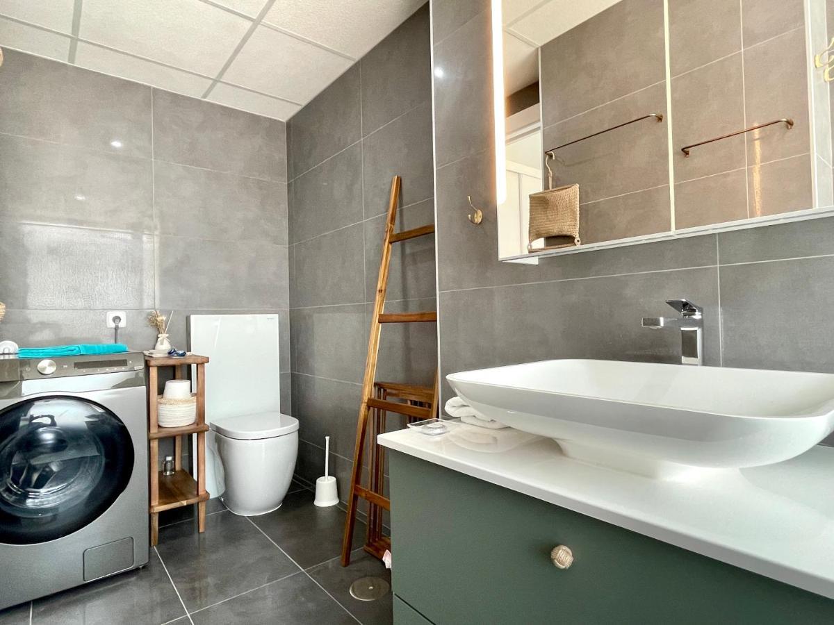 Modern Place City & Beachlife In Heart Of Torremolinos By Solrentspain Apartment Bagian luar foto
